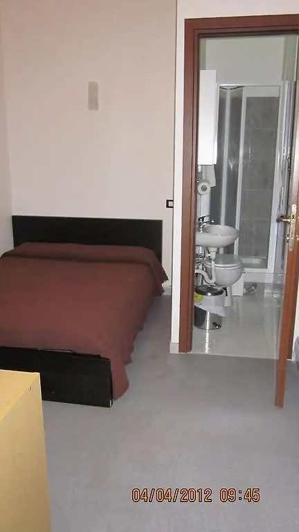 Hotel Hello Bed And Breakfast Roma